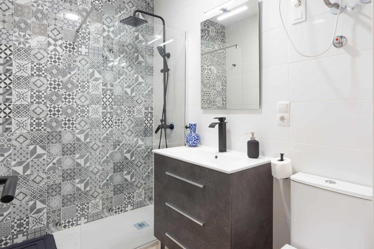 Vialia Suites Cinema Malaga Luaran gambar