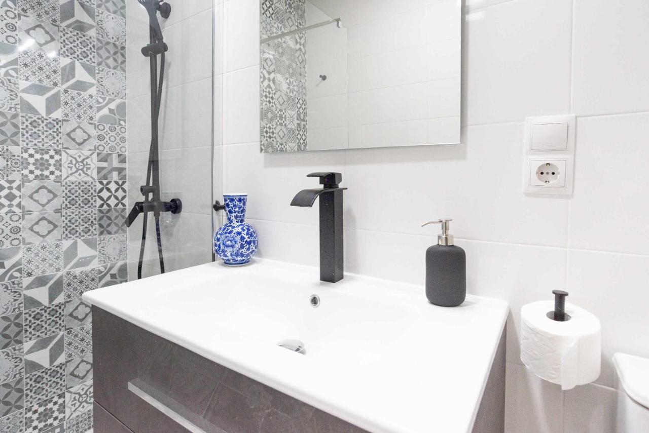 Vialia Suites Cinema Malaga Luaran gambar