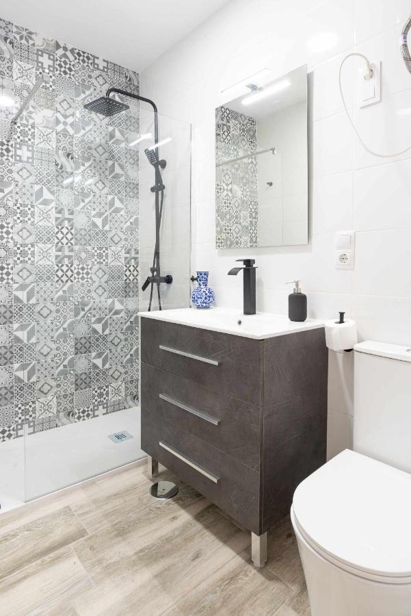 Vialia Suites Cinema Malaga Luaran gambar